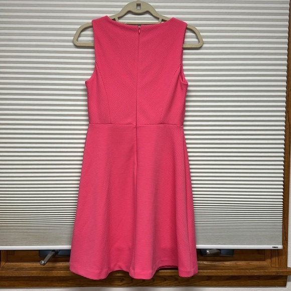 ELLE NWT Pandango Pink Scalloped Ribbed Faux Wrap Sleeveless Fit & Flare Dress - Picture 8 of 12